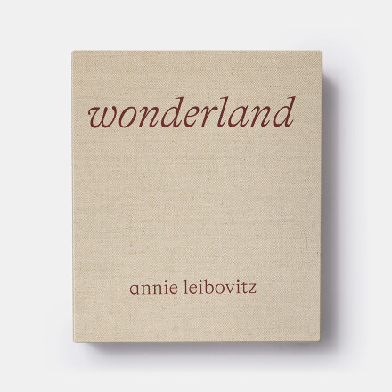 Wonderland: Annie Leibovitz (Luxury Edition) Книга в Самаре 