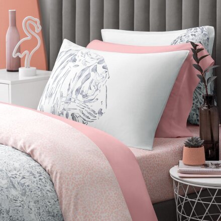 Комплект постельного белья Togas Джина серый с розовым Полуторный в Самаре 